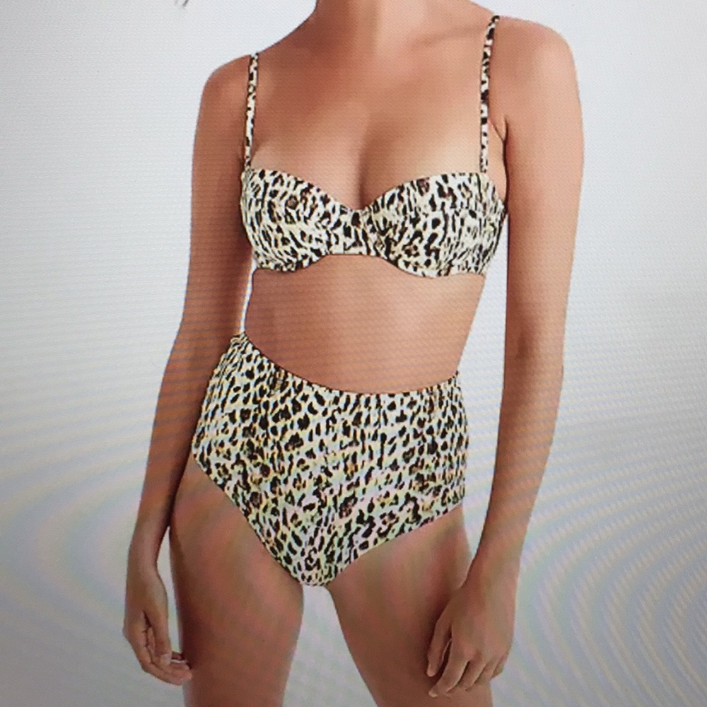J crew underwire bikini top in leopard size 32D